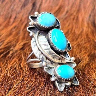 #1184 • OLD PAWN Native American Sterling Silver 3 Stone Feather Ring, 11.57g
