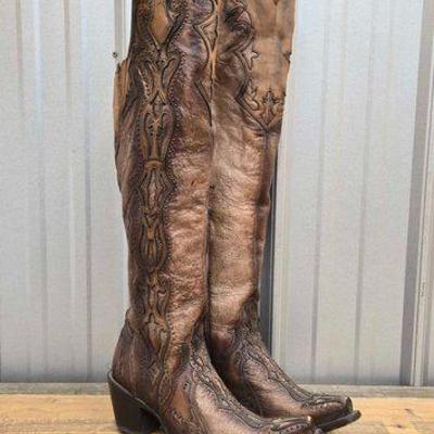 #2006 • Corral High Top Rustic Finish Embroidered Boots
