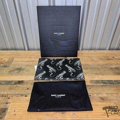 #118 • AUTHENTIC!!! Saint Laurent Paris Revolver Print Clutch
