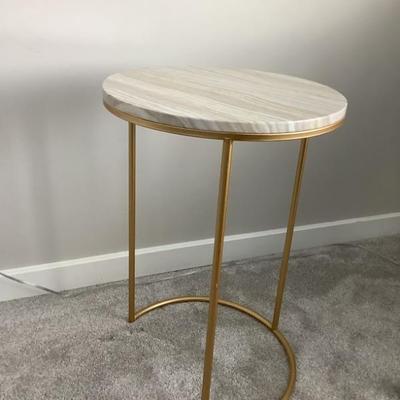 SOLD $18 round table 23"H 16"dia