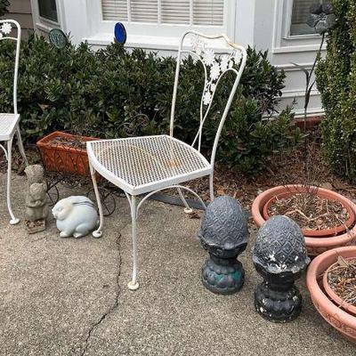 Outdoor patio and garden d cor