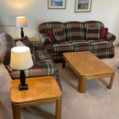 Five piece living room set with pair of lamps