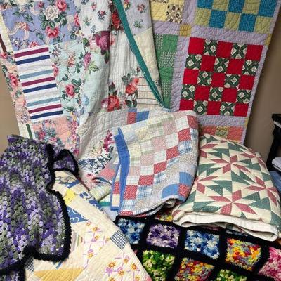 Vintage quilts throws