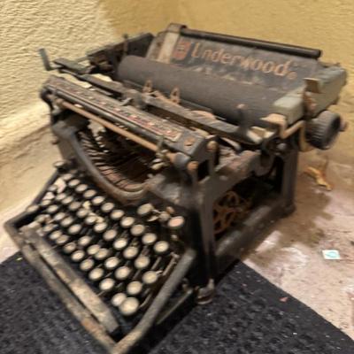 Estate sale photo
