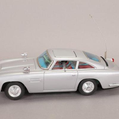 james bond Aston martin battery op car