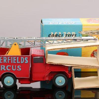 Chippenfields Circus Corgi Crane- new old stock