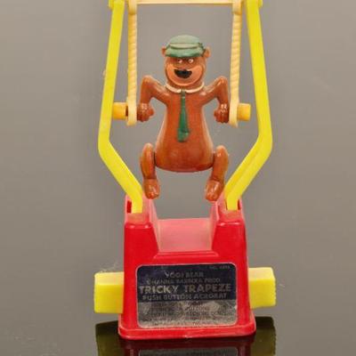 Yogi Bear Tricky Trapeze