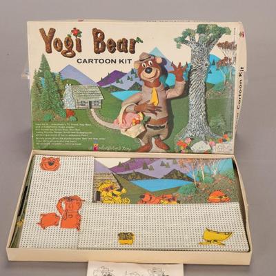 Yogi Bear Color Forms set