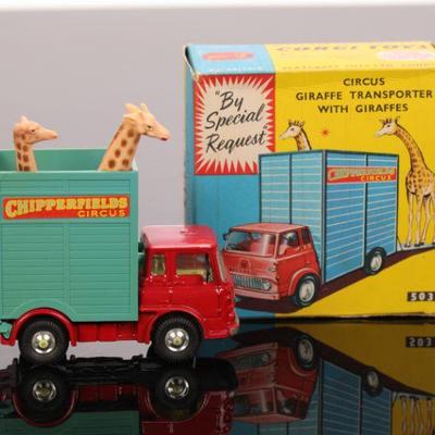 Chippenfield's Circus Giraffe transporter - Corgi- New Old Stock!