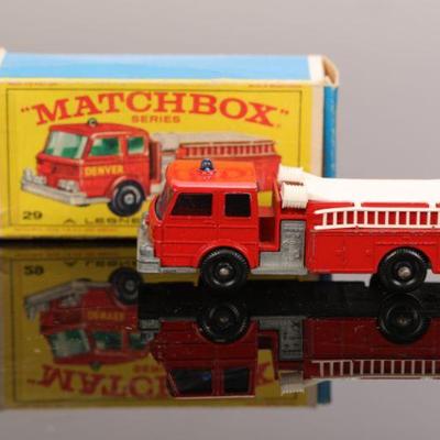 Matchbox car w/ box Lesney