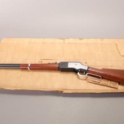 Winchester Saddle toy