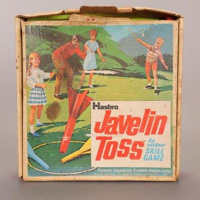 Javelin Toss lawn darts