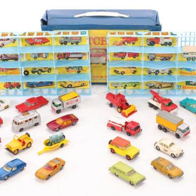 Matchbox 24 cars collection & case