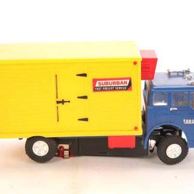 Suburban truck