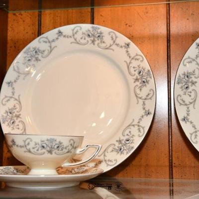208 dining room