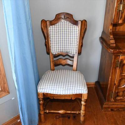 189 dining room