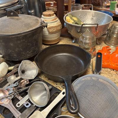 Wagner iron skillet, vtg kitchen utensils