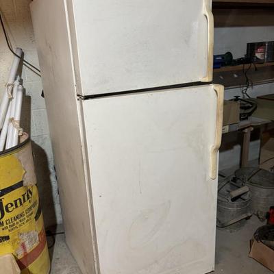Working GE refrigerator