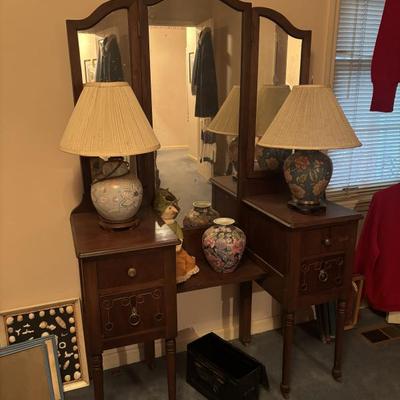 Antique vanity / dressing table