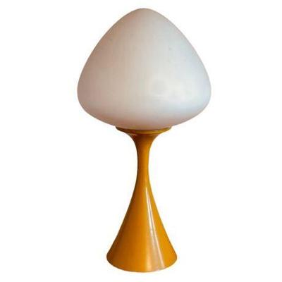 Lot 016-144   
Laurel Acorn Table Lamp