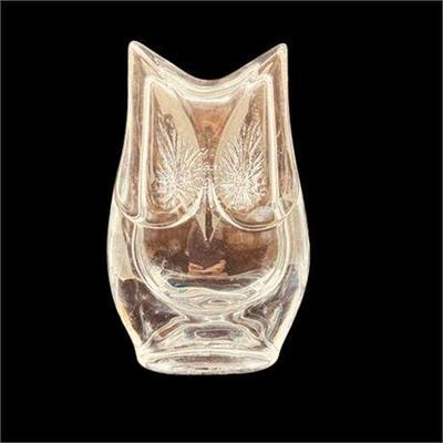 Lot 064  
Daum France Crystal Owl Signed Figurine, Large