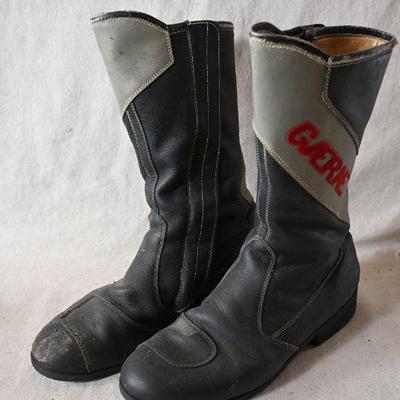 Motorcycle boots 