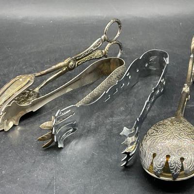 4 Vintage Silver Plated Salad Tongs / Ice Tongs
