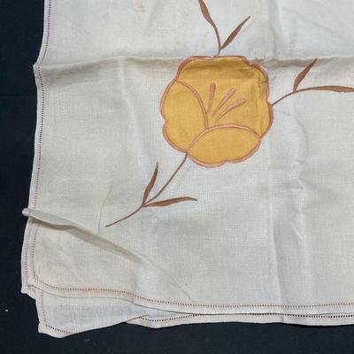 Vintage White Floral Linen Tablecloth
