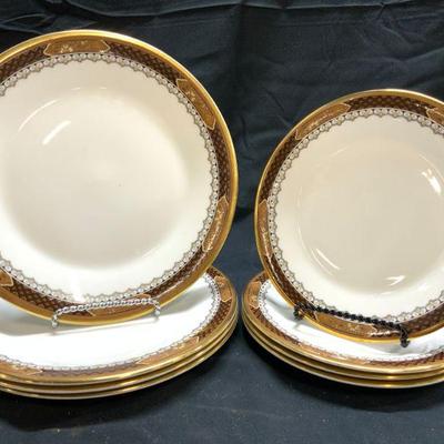ROYAL DOULTON VERONA Set 8 Vtg Porc Plates ENGLAND

