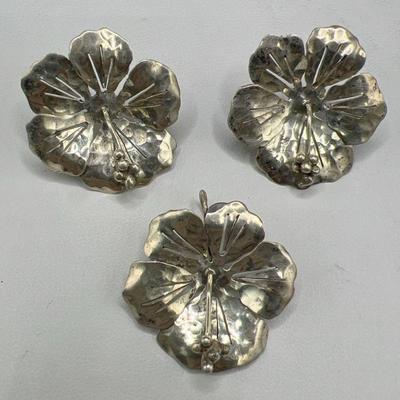 Sterling Silver Hibiscus Jewelry Set — Pendant & Earrings
