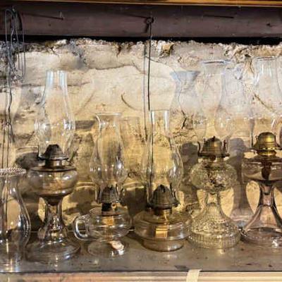(5) Vintage Oil Lamps
