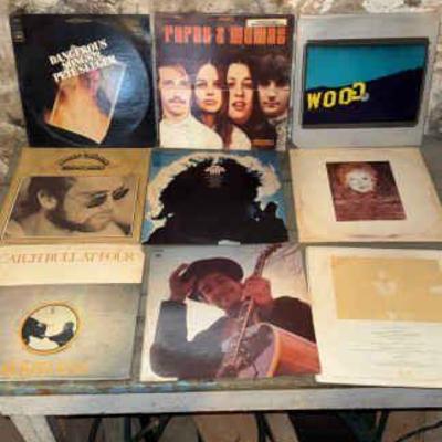 (9) Classic Rock Vinyls Feat. Bob Dylan
