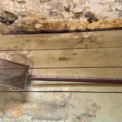 Antique Wire Mesh Popcorn Popper
