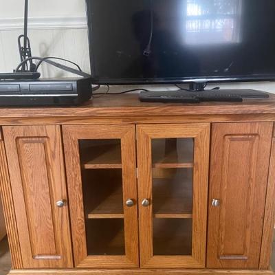 TV stand and TV