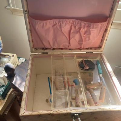 Sewing box 
