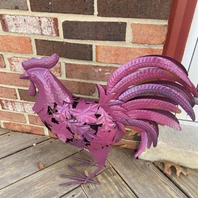Rooster yard art
