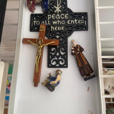 Crosses and crucifixes