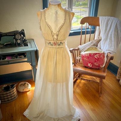 Vintage negligee