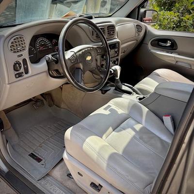2007 Chevrolet trailblazer, 168,000 miles, fully loaded, clean title, leather seats, trailer hitch. Title available. Please note we do...