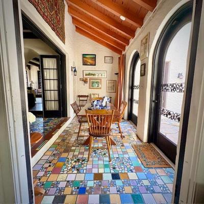 BREAKFAST ROOM