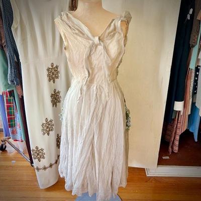 Vintage dress with floral headpiece