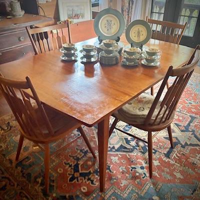 c. 1960 Drexel MCM dining table and four chairs. Shown with no leaves.