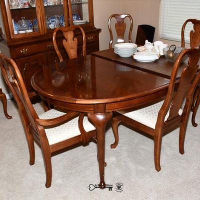 095 dining room
