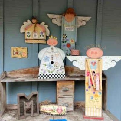 https://ctbids.com/estate-sale/34673/item/3897788/Garden-Angels