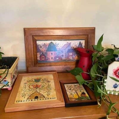 https://ctbids.com/estate-sale/34673/item/3892429/Country-Decor-And-Live-Plants