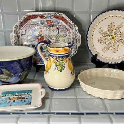 https://ctbids.com/estate-sale/34673/item/3889998/Ceramic-Serving-Dishes-Bowls
