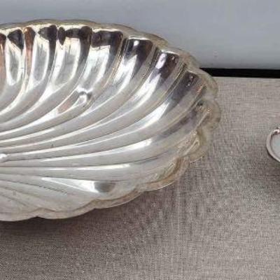 Silverplated Clamshell Dishes

