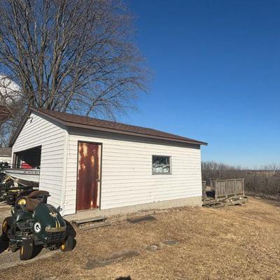 170 S High - garage