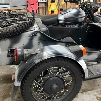2007 Ural Gear Up - Arctic #1 - Aprx 16,000 miles 

Mods:
130/45 jets
KTM rock solid mirrors
Delaware Dave's outstanding trunk lock...