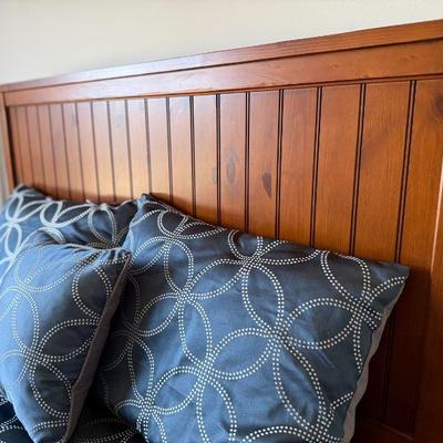 Pottery Barn Teen Full Bedroom Set (includes desk and bookcase, not yet shown)